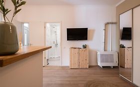 D71- Boutique Apartments, Best Location, by BQA